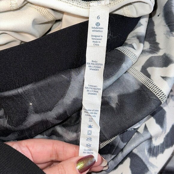 Lululemon Wunder Under Pant Dance Pretty Plume Angel Wing Black Size 6 Womens - Picture 2 of 4